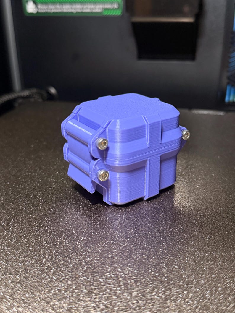 Secure 4-Slot Vial Organizer Case — PeriPurple