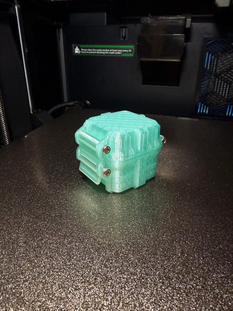 Secure 4-Slot Vial Organizer Case — translucent ice